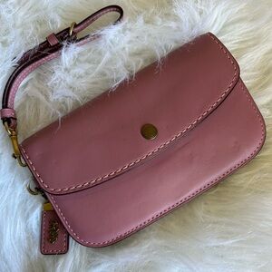 Coach 1941 dust pink wrislet